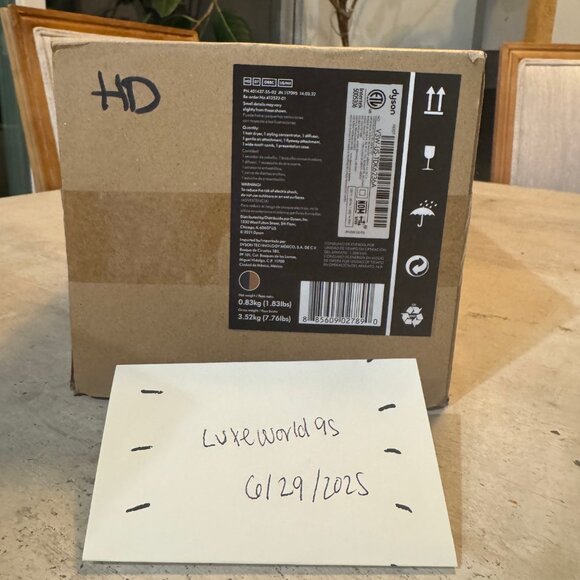 Dyson Supersonic Hair Dryer (5 Attachments) – Brand New in Box - Ships Today - Picture 13 of 15